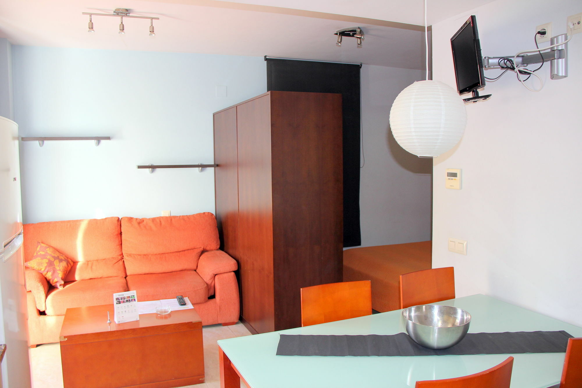 Apartamentos Caru Castelldefels Eksteriør billede