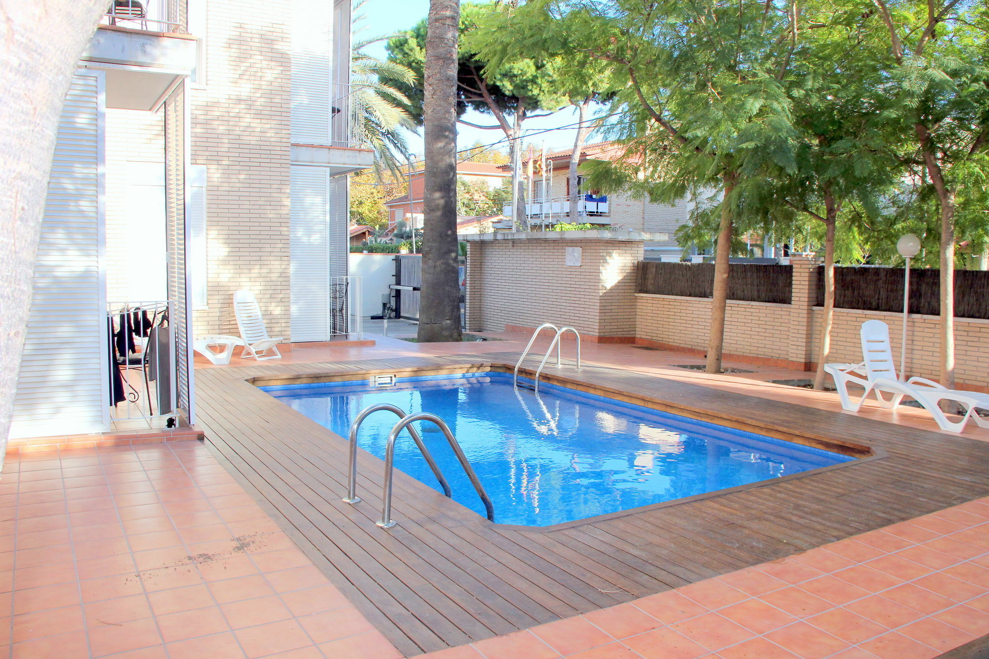 Apartamentos Caru Castelldefels Eksteriør billede